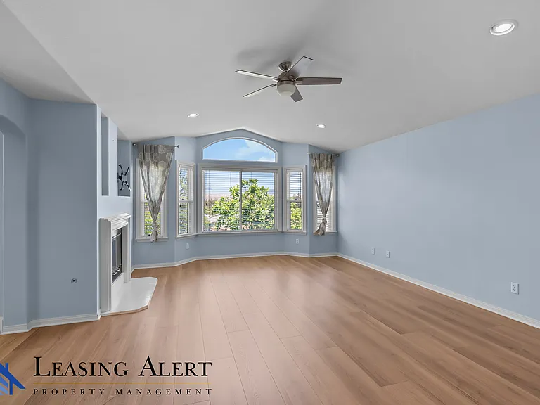 23367 Camford Pl — Photo 20