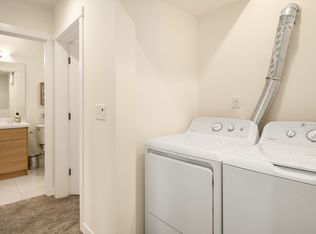 15610 8th Ave SW #101, Seattle, WA 98166