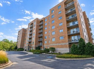 6807 N Milwaukee Ave APT 510, Niles, IL 60714