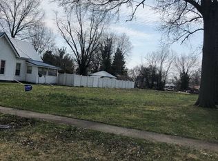 213 W South Ave, Sumner, IL 62466
