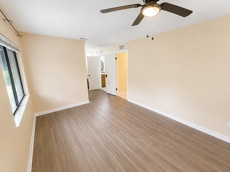 695 Belflower Pl — Photo 6
