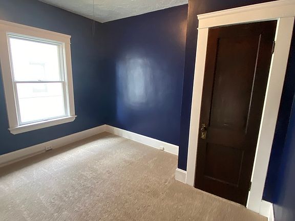 3rd image of 1243 Lakeland Ave