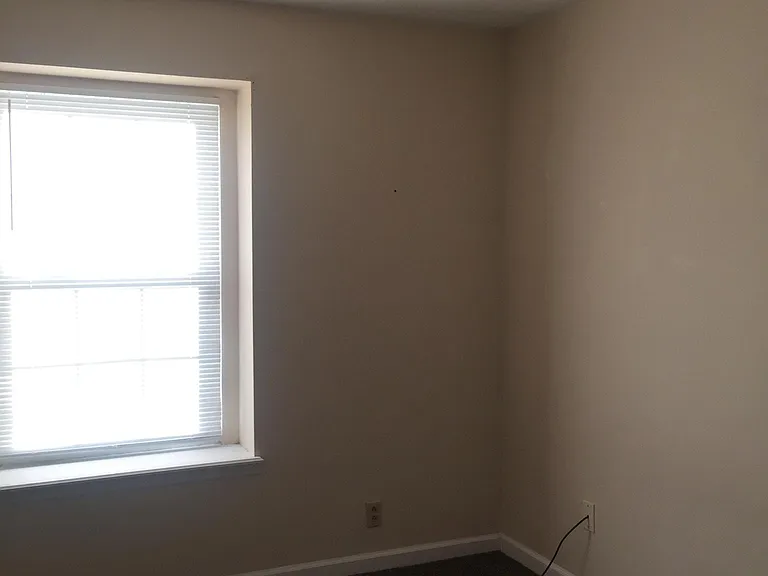 602 Blackburn Dr — Photo 7