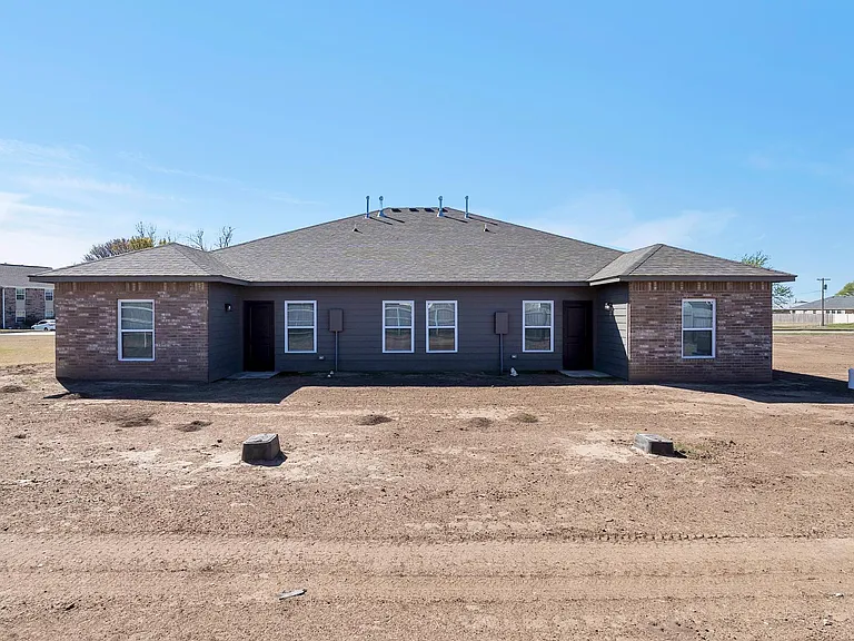 200 Buccaneer Dr — Photo 21