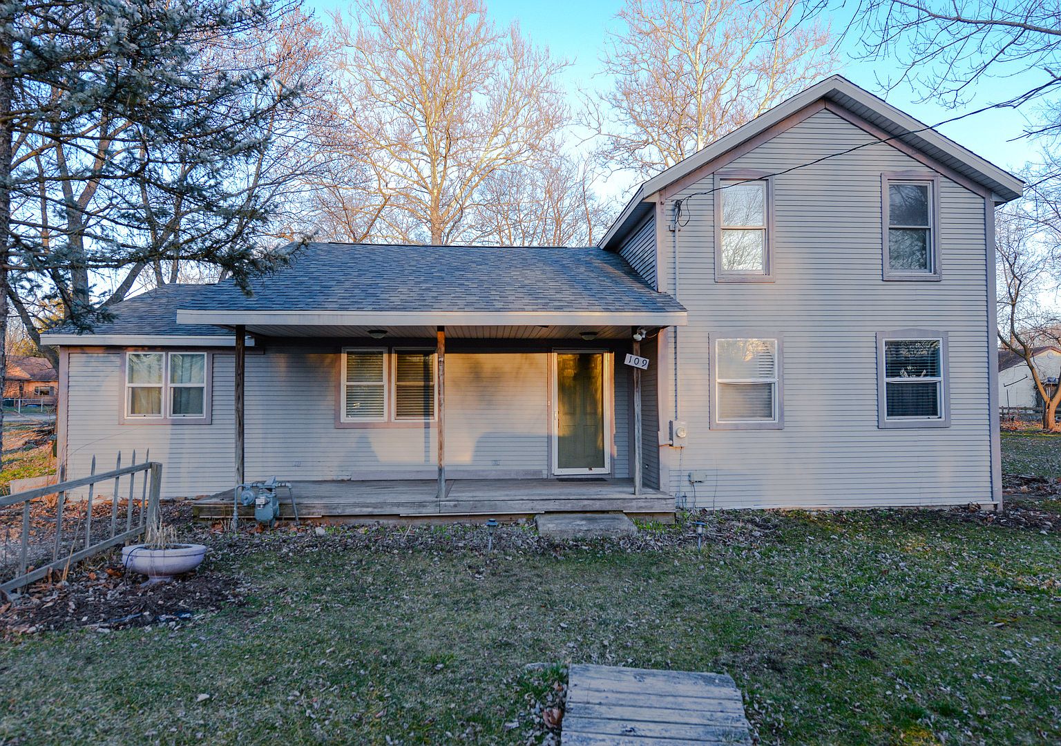 109 N Van Horn St, Braceville, IL 60407 Zillow