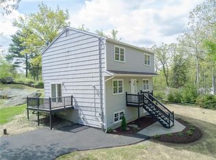 10 Ojibwa Rd, Shelton, CT 06484