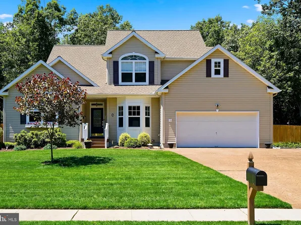 5 Country Woods Ln, Pine Beach, NJ 08741