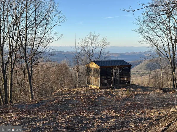 343 Ashton Woods Dr, Moorefield, WV 26836