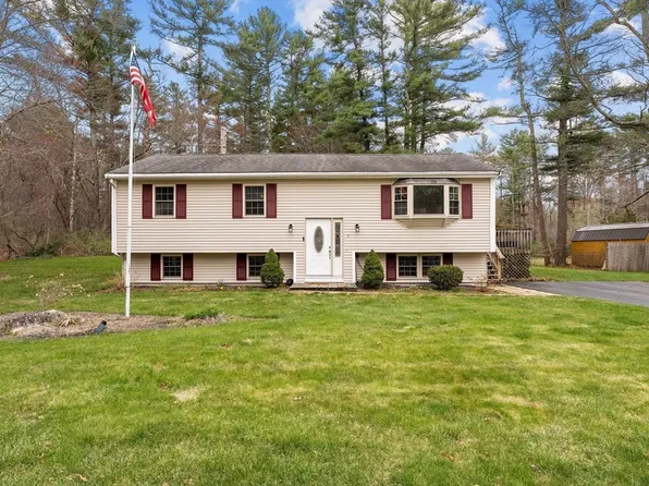 7 Helen St, Wareham, MA 02571