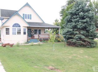 313 N 19th Ave W, Newton, IA 50208