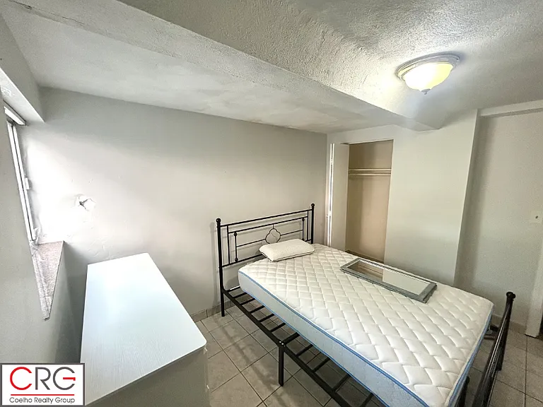 118-120 Cottage St #1B — Photo 7