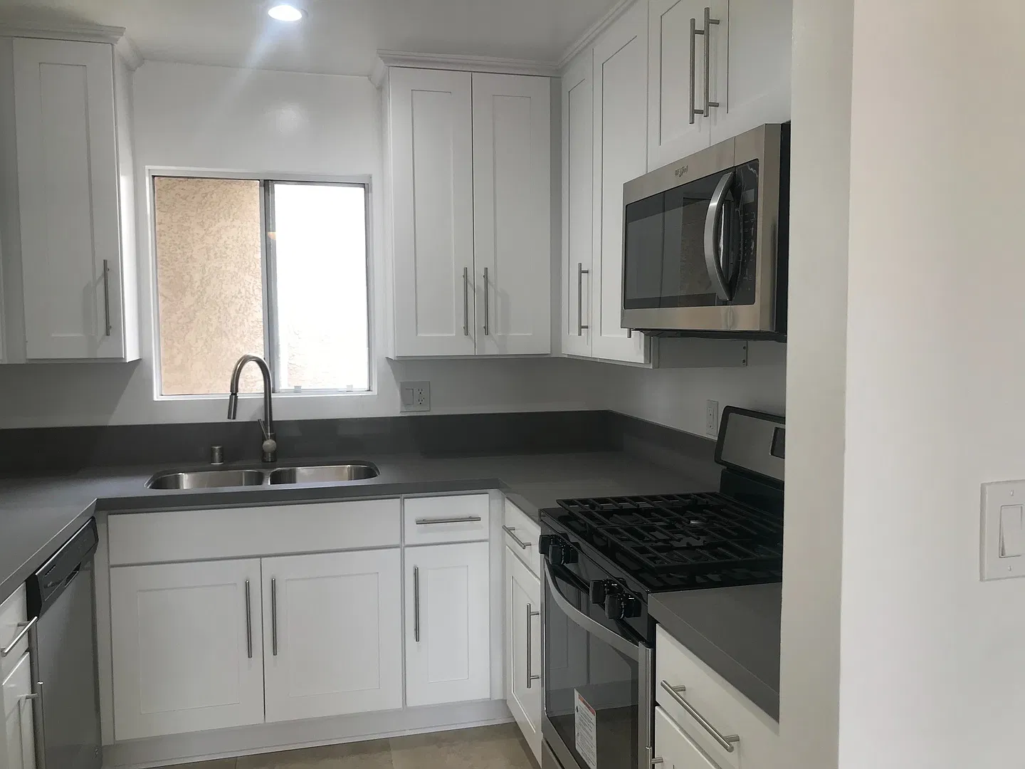Oxford Villa Apartments — Photo 3