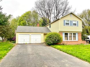 176 Bowerman Rd, Farmington, NY 14425