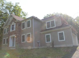 139 Alexander Ct, East Stroudsburg, PA 18302