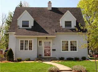 550 Riley St, Lansing, MI 48910