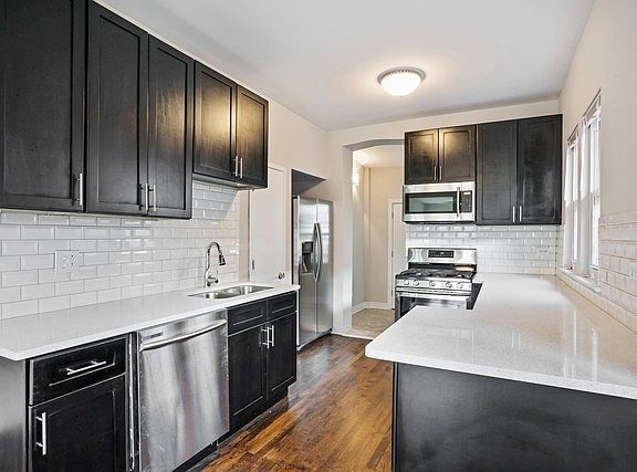 4th image of 8241 S Woodlawn Ave
