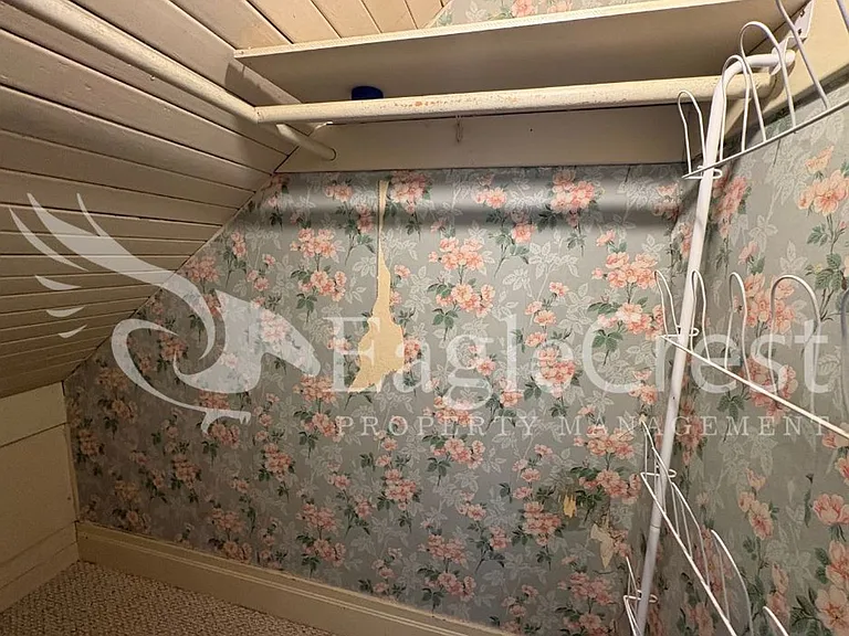 613 Locust St — Photo 16