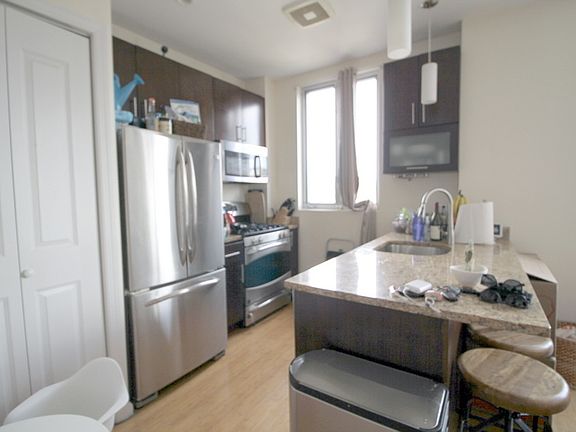 4th image of 499 Vanderbilt Ave APT 5B