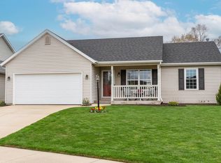 3221 Field Gate Dr, South Bend, IN 46628