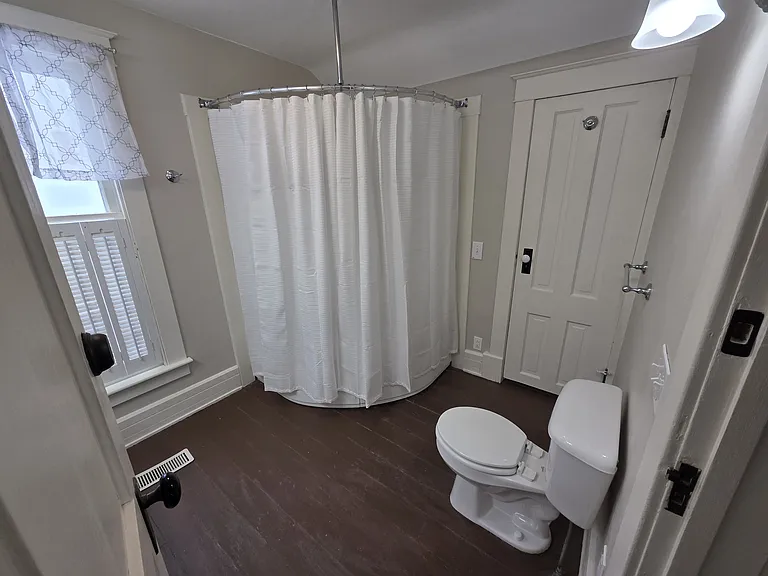 Upstairs bathroom