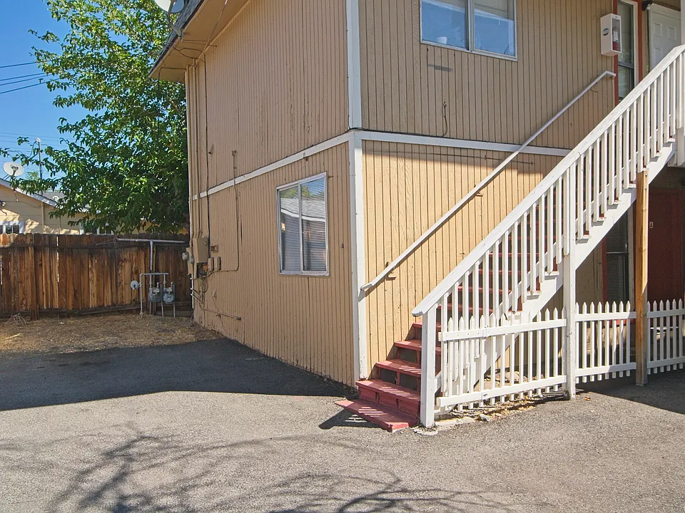 1308 Locust St