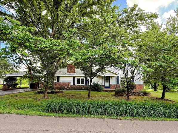 633 S Sanders Rd, Troy, TN 38260