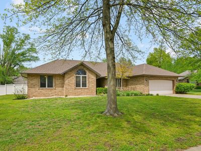 1009 Dewey Short Court, Carthage, MO, 64836