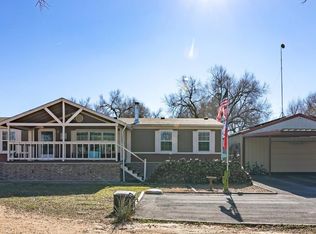 153 W Cottage Grove Ave, Sunset, TX 76270