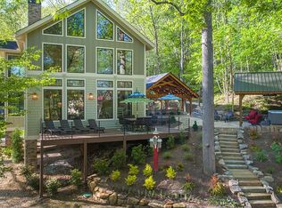 2 Maloof St, Helen, GA 30545