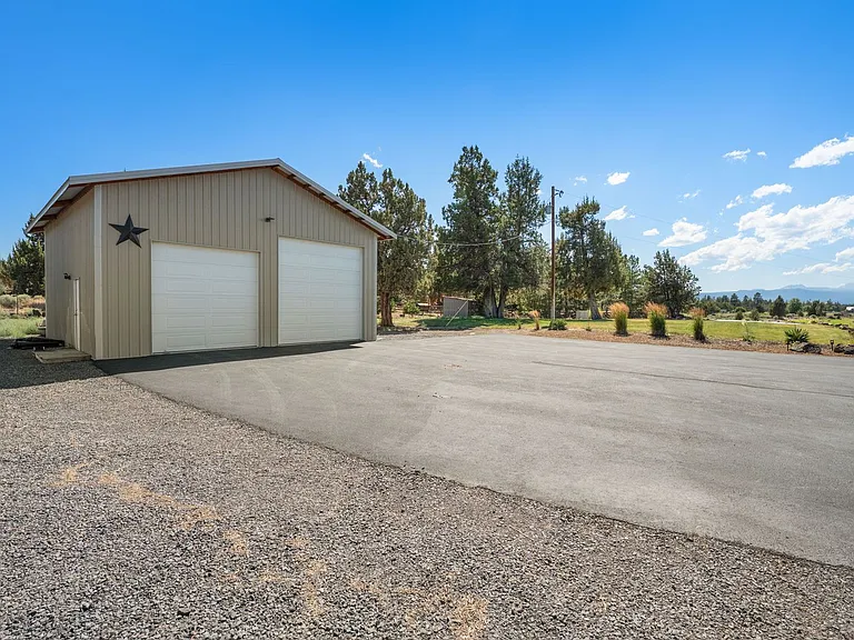 64144 Pioneer Loop — Photo 63