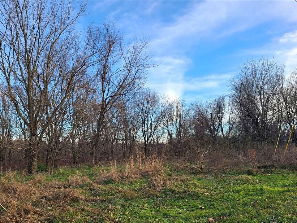 2nd image of Olmsted Cir #9