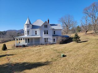 255 N Independence Ave, Independence, VA 24348