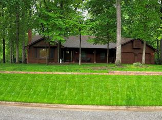 129 Sir Lawrence Dr, Shiloh, IL 62221