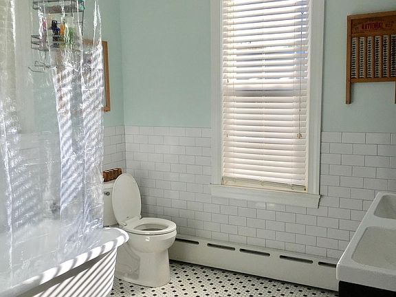 5th image of 1552 E Berks St