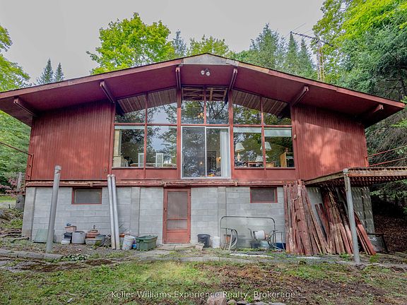 3rd image of 1235 Staunton Rd
