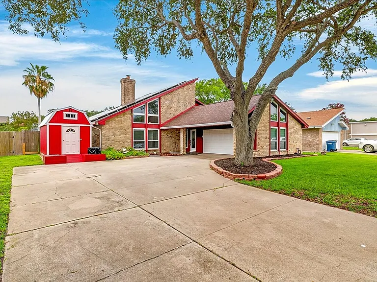 5025 Romford Dr — Photo 1