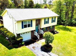 152 Shiley Rd, Inwood, WV 25428