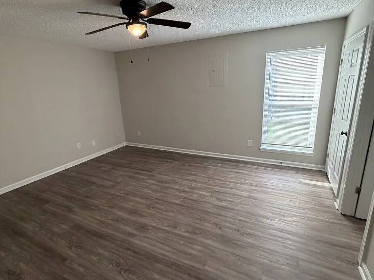 1002 Palmer Dr #12 — Photo 8