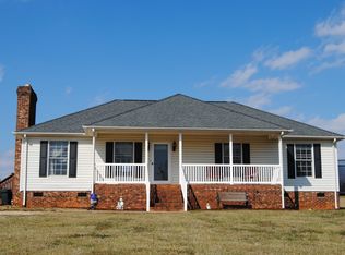 927 Long Shoals Rd, Lincolnton, NC 28092