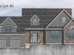 7 Country Club Cir, Methuen, MA 01844