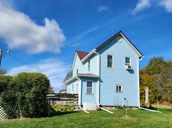 3655 S Massbach Rd, Stockton, IL 61085