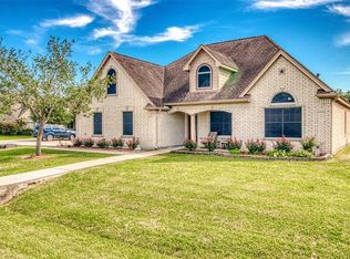 9726 Highland Pointe Dr, Needville, TX 77461