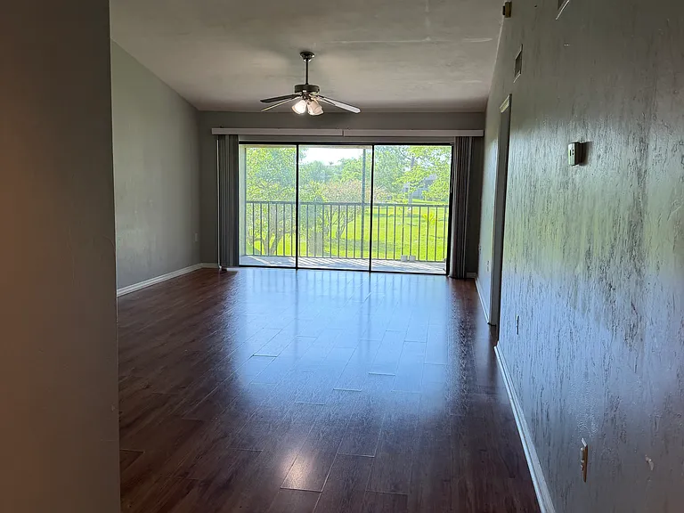 1216 Commonwealth Cir #203 — Photo 15