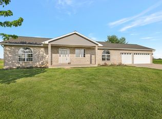 2216 County Road 0 E, Mahomet, IL 61853