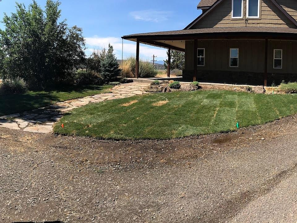 2.5 Car garage and wrap around porch