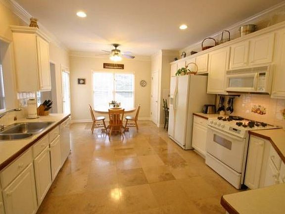 Large Kitchen