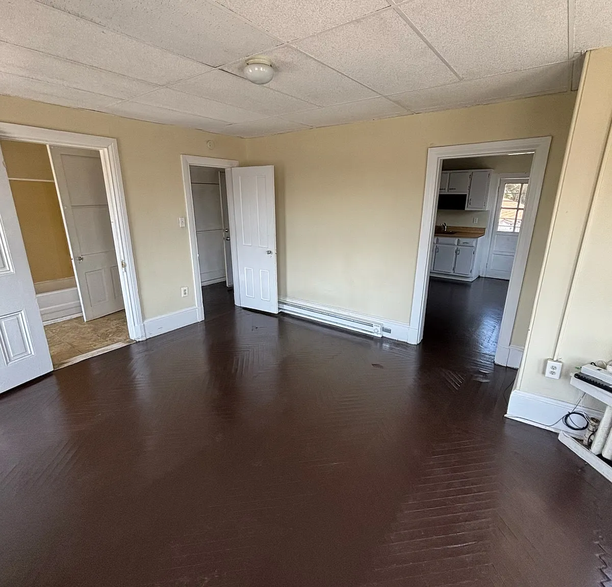 1 bed, 450 sqft, $1,150 — Photo 2