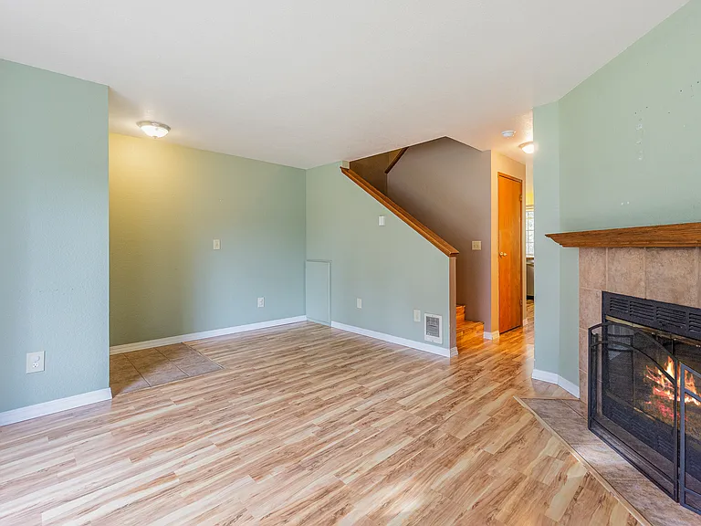7794 Skansie Ave — Photo 4
