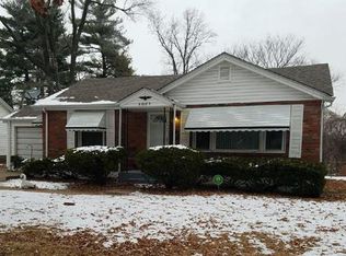 8025 Titus Rd, Saint Louis, MO 63114