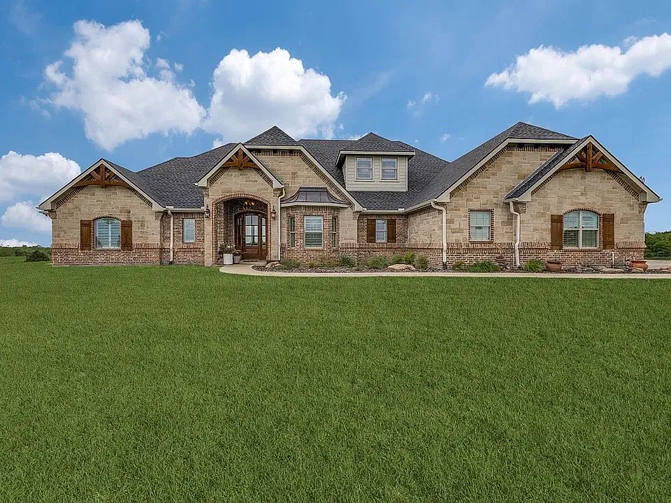 300 Judd Rd